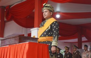 Read more about the article Wakil Bupati Pelalawan Pimpin Upacara Penurunan Bendera Merah Putih