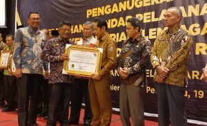 Read more about the article Kabupaten Pelalawan Raih Penghargaan Penilaian Kepatuhan Penyelenggaraan Pelayanan Publik