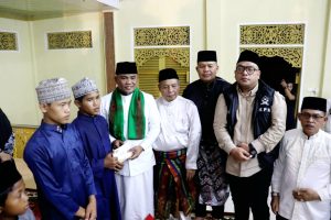 Read more about the article Hadir di Acara Buka Puasa Bersama LAM, Bupati Zukri Ajak Masyarakat Gemar Membaca Al-Qur’an