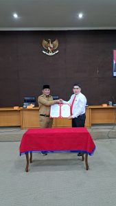 Read more about the article Bupati Pelalawan Tandatangani MoU Dengan Kejaksaan Negeri Pelalawan