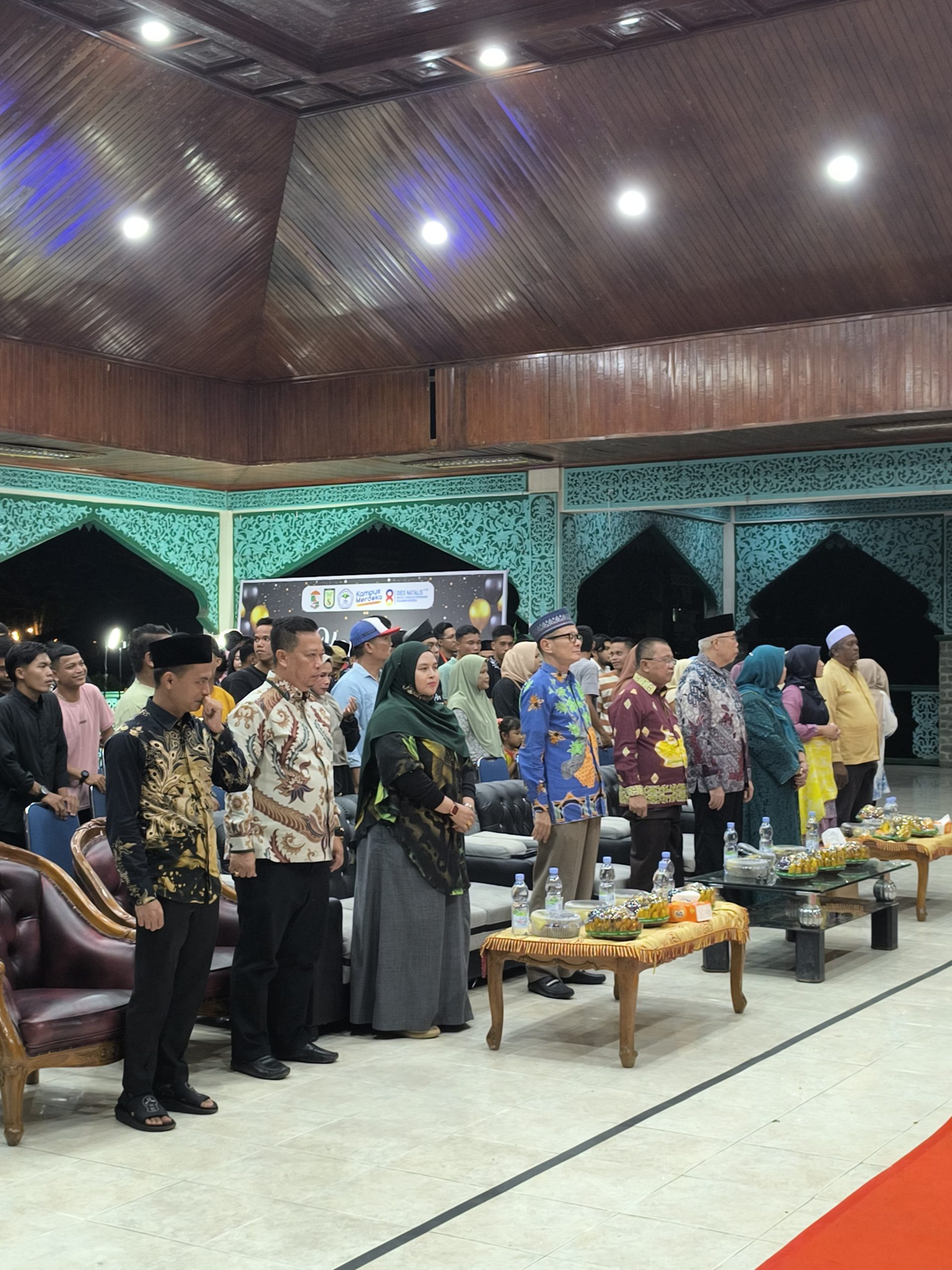 You are currently viewing Bupati Pelalawan Hadiri Malam Penghargaan Dan Kesenian Nusantara Dalam Rangka Dies Natalis Ke-8 Dan Wisuda Ke IV ITP2I