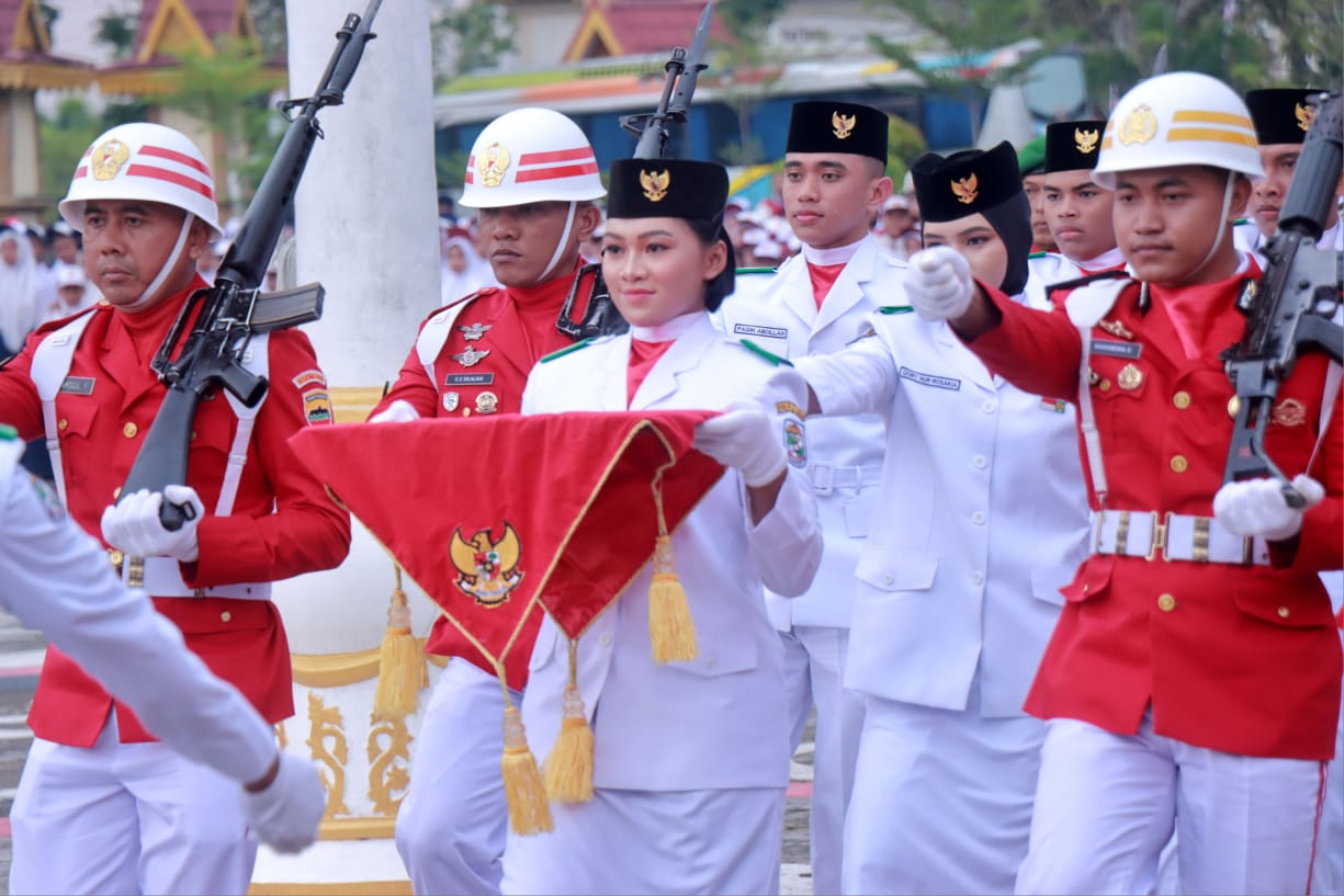 You are currently viewing Upacara Penurunan Bendera Merah Putih Dalam Rangka HUT RI Ke-79 Tingkat Kabupaten Pelalawan Berlangsung Khidmat