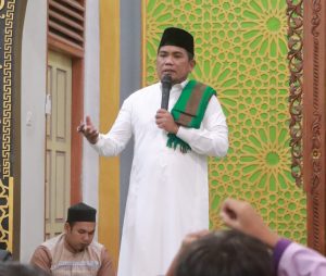 Read more about the article Bupati Pelalawan Laksanakan Magrib Mengaji Bersama Masyarakat Pangkalan Kerinci Kota