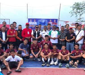 Read more about the article Tutup Open Turnament Voli Desa Sering, Bupati Zukri Sebut Dengan Mencintai Olahraga Hidup Akan Semakin Sehat