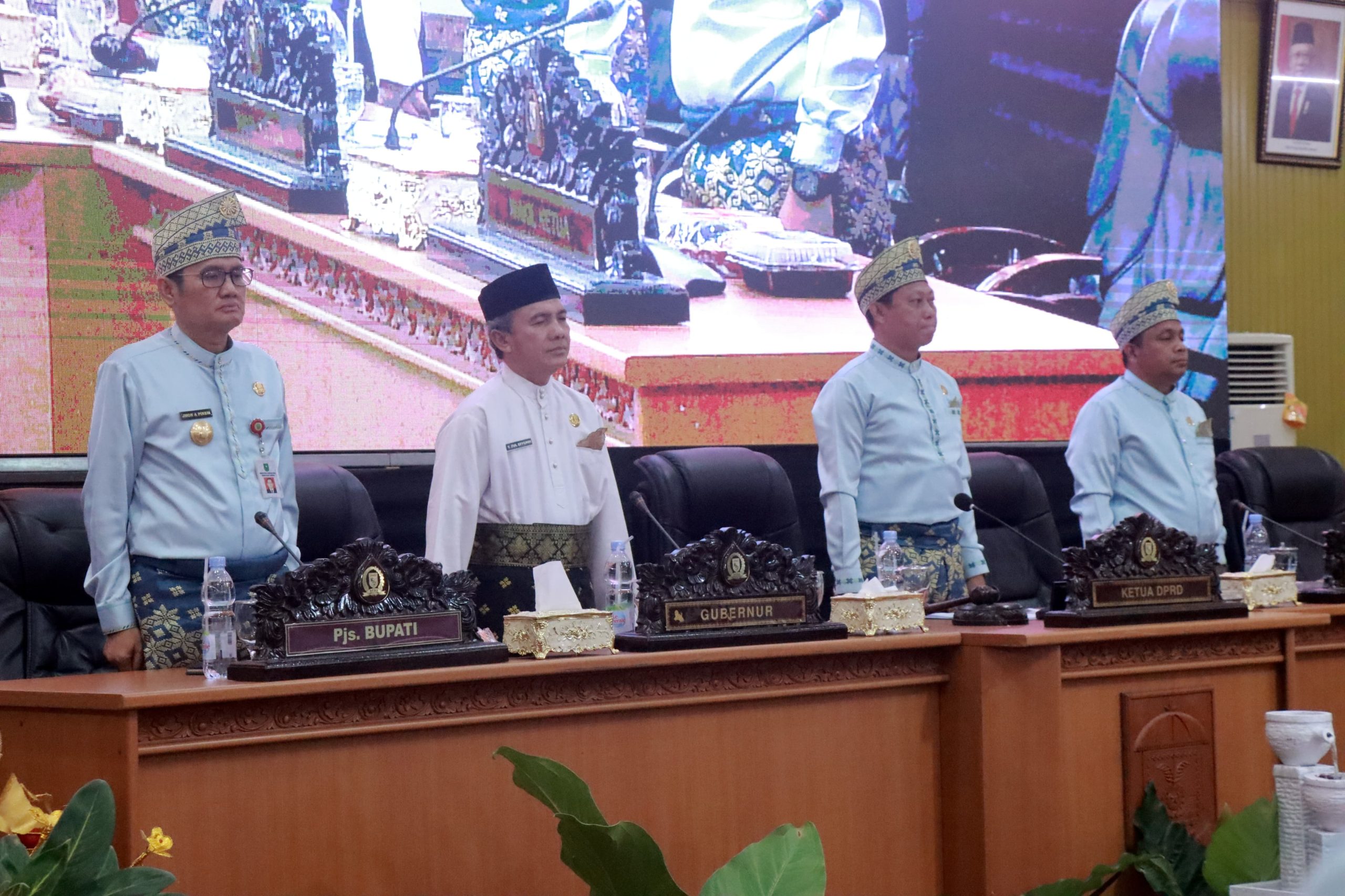 You are currently viewing DPRD Pelalawan Gelar Rapat Paripurna Istimewa Hari Jadi Kabupaten Pelalawan Ke-25